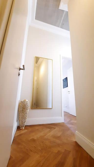 Modern Building With Vertical Garden & 2 Bedrooms Appartamento *