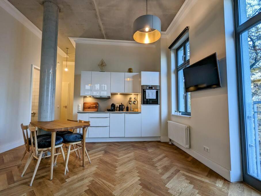 Modern Building With Vertical Garden & 2 Bedrooms Appartamento